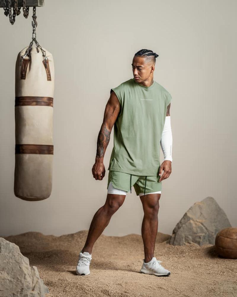 Трендовые летние мужские двухслойные дышащие спортивные шорты 2022 года для бега и езды на велосипеде