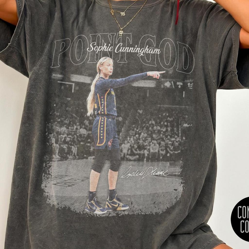 Vintage Sophie Cunningham Women Basketball Comfort Colors® Shirt, Sophie Cunningham Unisex SweaT-Shirt, Sophie Cunningham Fan Gift