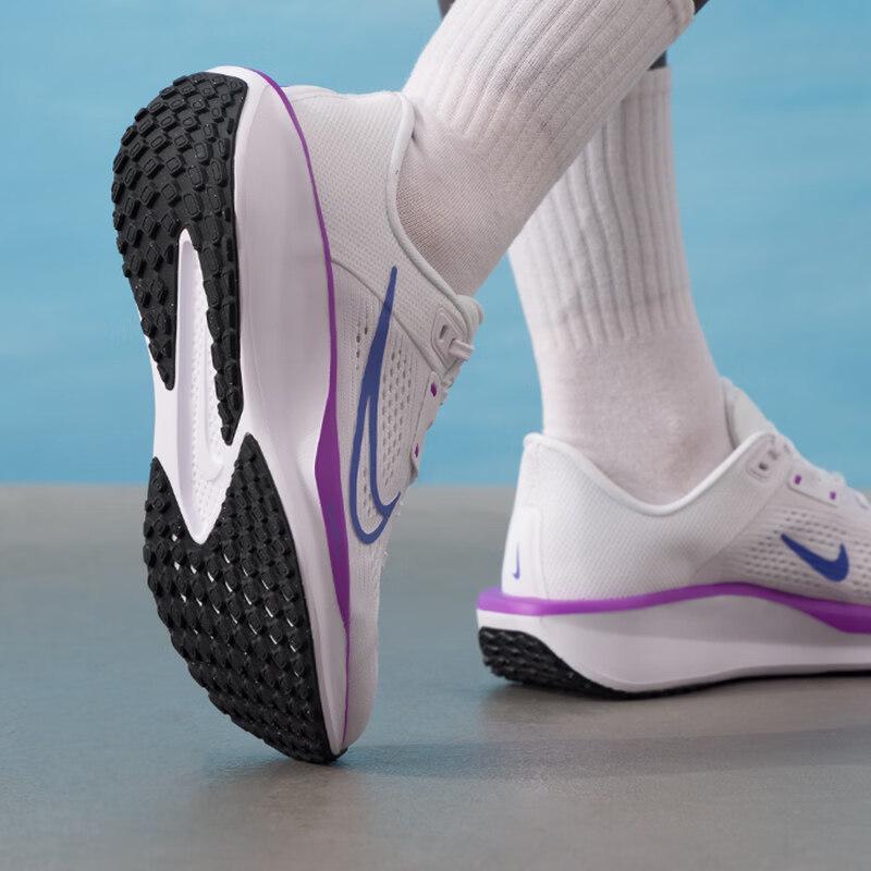 Nike Женские беговые кроссовки Quest 6