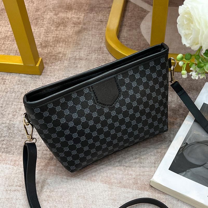 Women's bag fashionable new color contrasting messenger small square bag change small bag shoulder bag women's bag one piece