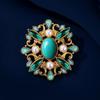Hollowed-out Palace Pattern Pearl Brooch for Women, Retro, Light Luxury and High-end Dress Pins