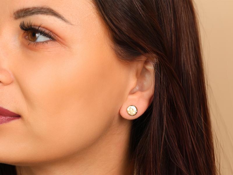 Gold earrings 333 pins with cubic zirconias on a stud, elegant design, gift