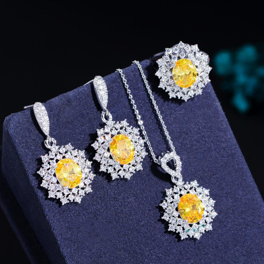 Ожерелье, Серьги, Кольцо, Цепочка из трех частей с рубином, Популярные украшения с микроцирконами.