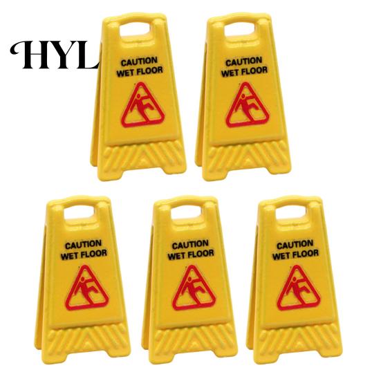Doll House Floor Signs 5Pcs Mini Caution Wet Sign Single-side Realistic Miniature Dog Cat Vomit Tiny Danger Small Warning Desk Toy Dollhouse