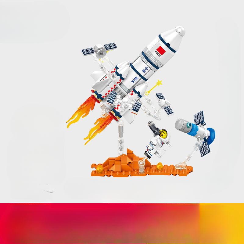 Ракета Space Long March совместима с детскими забавными игрушками из лоскутного шитья