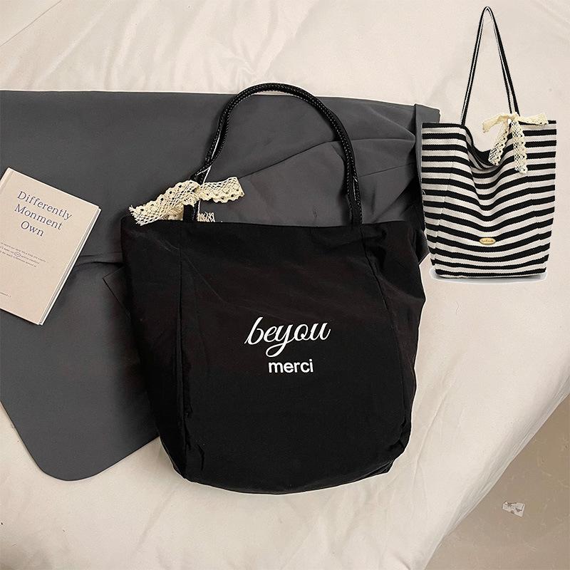 Корейская версия однотонной нейлоновой сумки через плечо, повседневная сумка большой вместимости, двухсторонняя сумка-тоут для поездок на работу, полосатая холщовая сумка