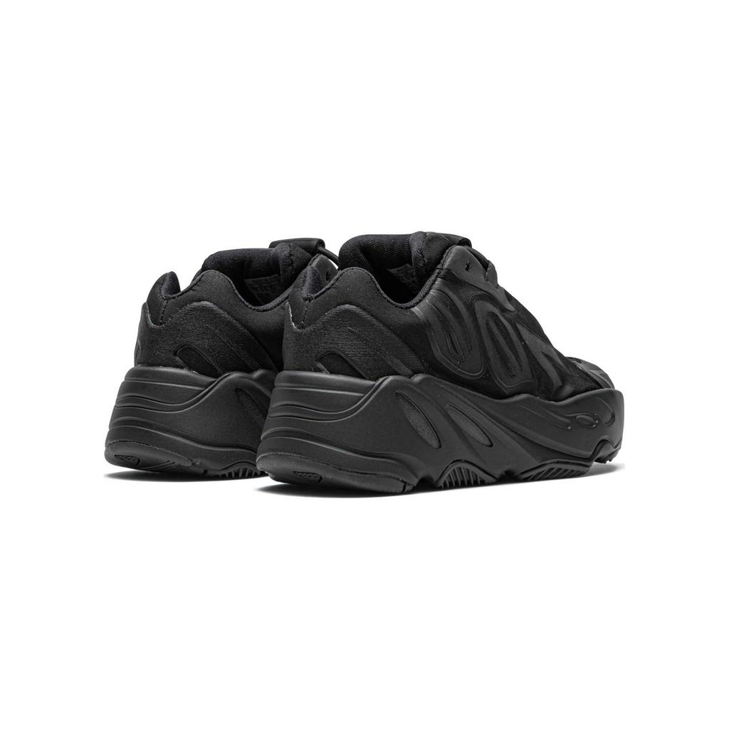adidas Yeezy Boost 700 MNVN Черный Младенческий FY4392