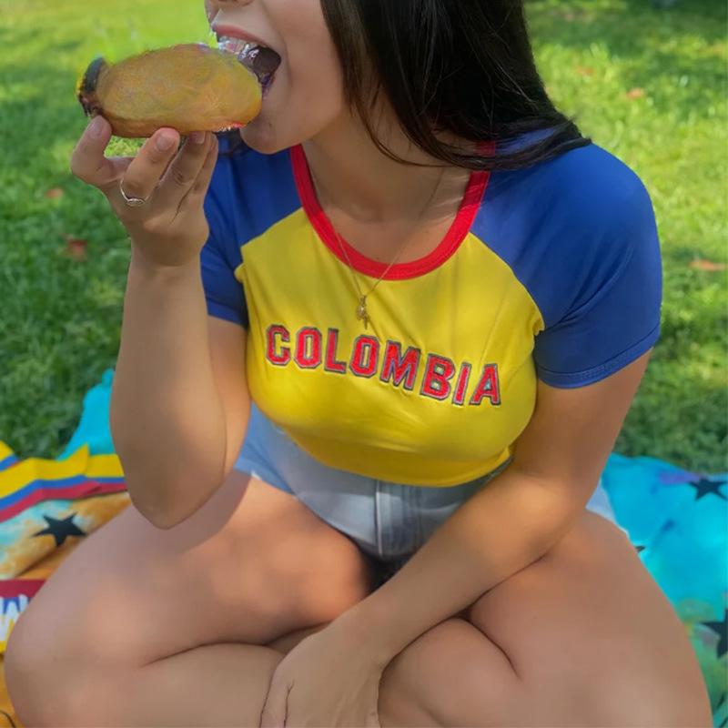 Европейский и американский женский короткий топ Y2K для девочек с вышитыми буквами, обнаженным пупком, облегающая футболка с короткими рукавами и круглым вырезом