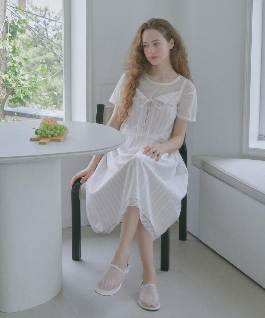 Margarine Fingers Lace Stripe Long One-Piece (Light Pink)