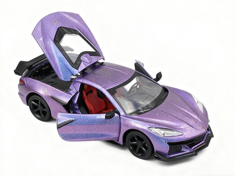 1:24 Chevrolet Corvette Z06 Литой Модель Автомобиля Со Звуком и Светом Оттяжка Детская Игрушка Коллекционные Подарки на День Рождения