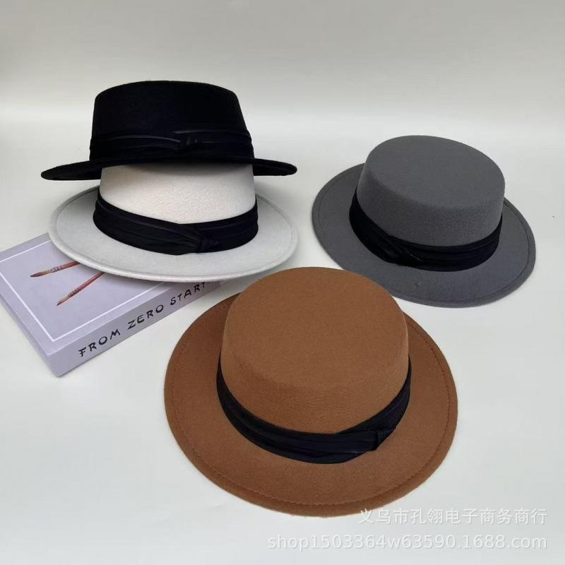 French retro flat hat women's winter fashion versatile face small top hat outdoor warm woolen sun hat tide