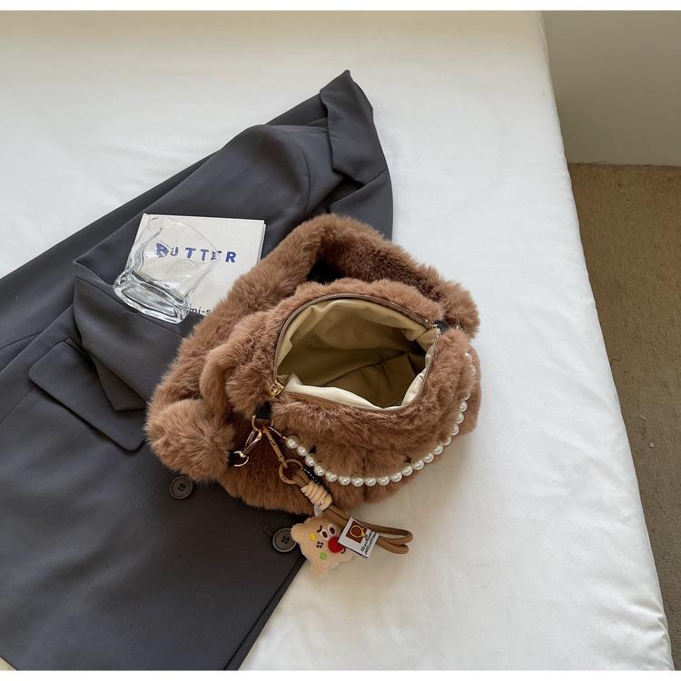 Korean Style Plush Shoulder Bag with Pearl Accents - Cute Autumn/Winter Crossbody