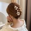 Korean Knitted Retro Flower Hairpin - Autumn/Winter Shark Clip Headdress