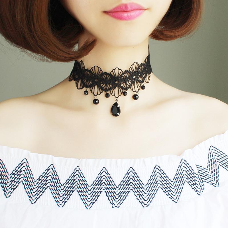 Черный ажурный чокер с подвеской в виде капли воды - Короткий стиль для маскировки шрамов и линий шеи
