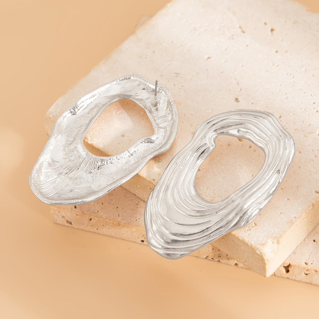 Fashion Metal Texture Glossy Stud Earrings Design Pleated Irregular Geometric Earrings