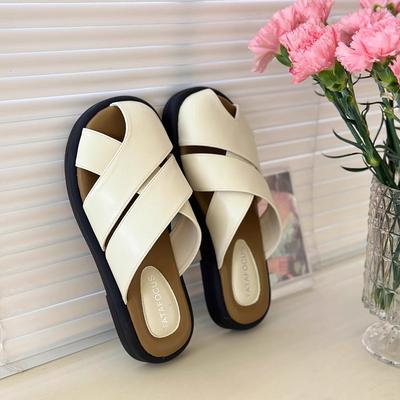 Модные сумки, тапочки с закрытым носком, женская летняя уличная обувь, новинка 2025, полые полутапочки, плоская подошва, плетеные прохладные тапочки, ленивая обувь