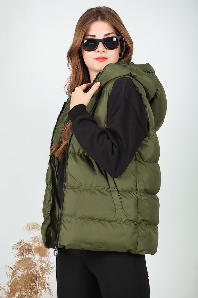 Женский пуховик с капюшоном