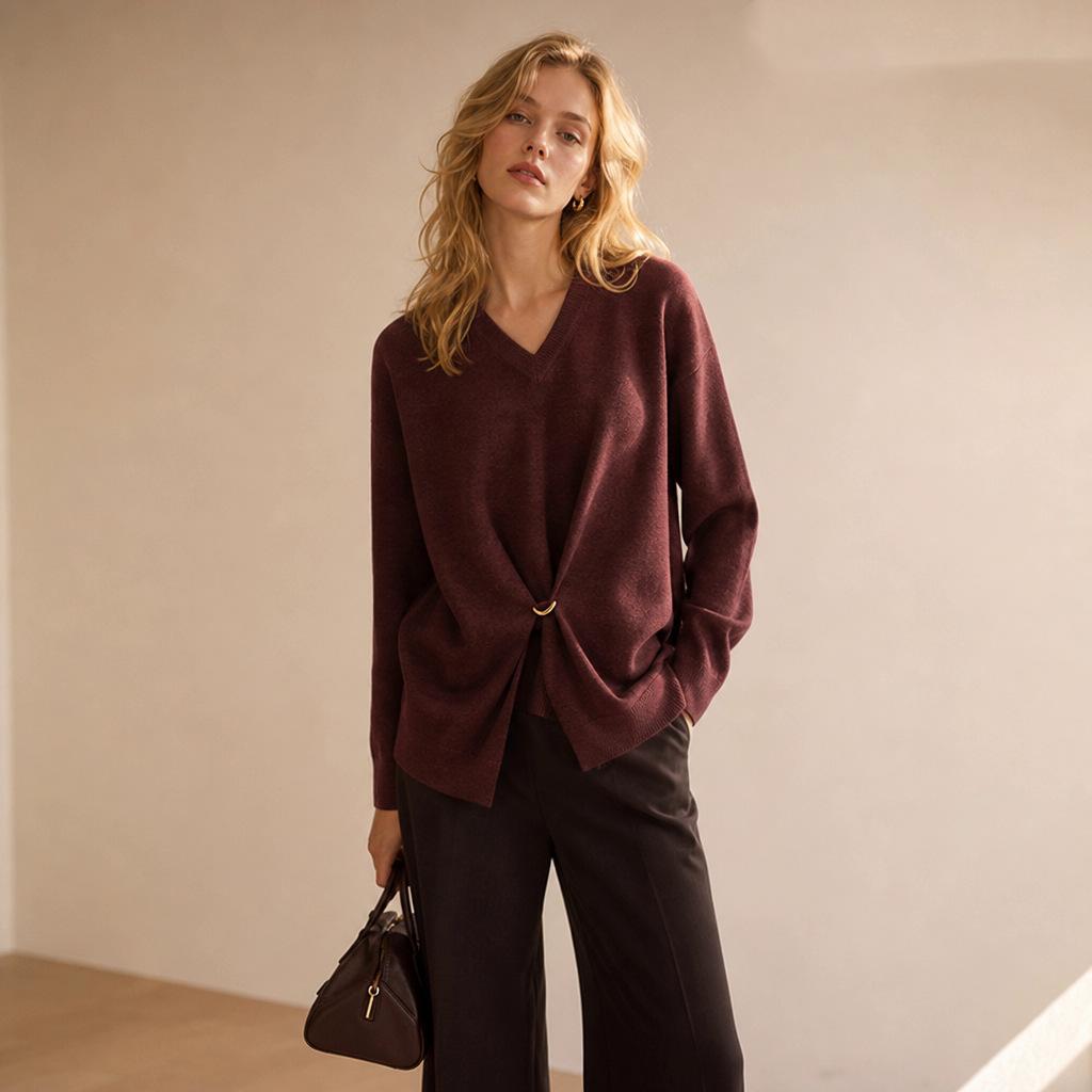 Yuehe 2026 Women's Versatile High-End Fashion Sweater with Stylish Metal Accessories