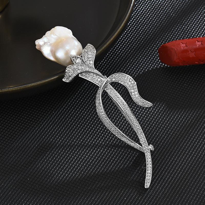 Heavy Industry Baroque Freshwater Pearl Brooch Alien Irregular Delicate Pin Tulip Rose Corsage