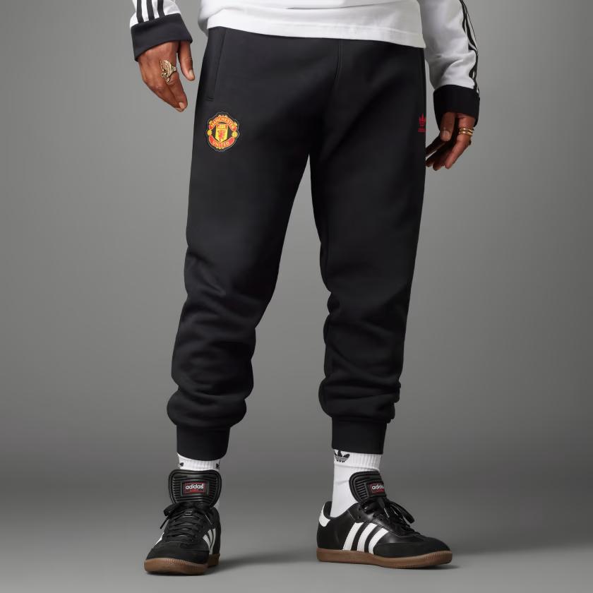 Adidas Мужские трикотажные брюки-джоггеры Manchester United Essentials FW23, черные IK8709