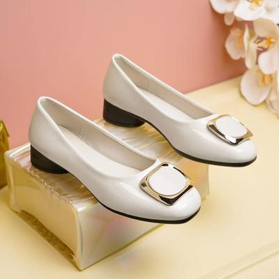 Осенние женские туфли с мягкой подошвой и пряжкой, новые, нескользящие, с легким вырезом, универсальные рабочие туфли, женские, на среднем каблуке, на толстом каблуке, маленькие кожаные туфли, женские