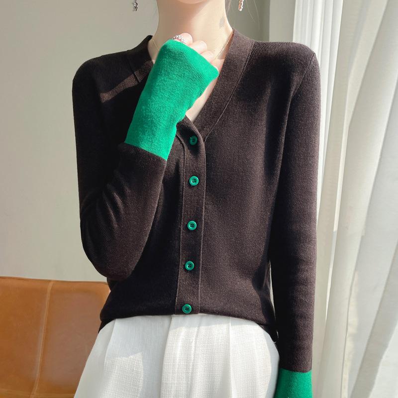 Весенне-осенняя женская вязаная куртка Полушерстяной свитер Свободный V-образный вырез Короткая лоскутная цветная застежка Верх Трикотажная куртка Кардиган