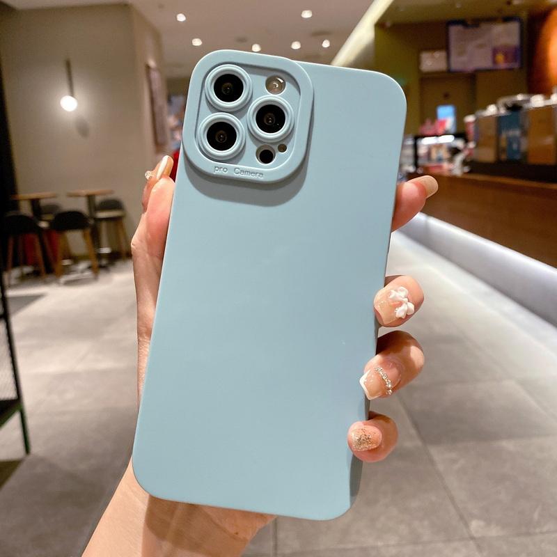 Luxury Silicone Shockproof Soft Phone Case For iPhone 17 Air 17 Pro Max 16 15 14 13 Solid Color Cover