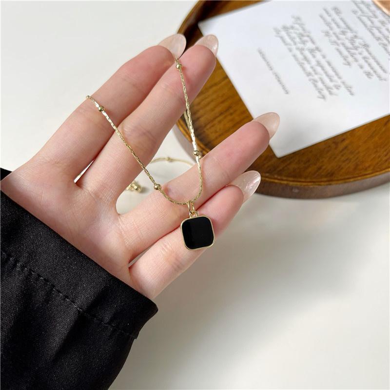 Черные Изысканные Минималистичные Квадратные Подвески Чокеры Цепочки Модное Ожерелье для Женщин Ювелирные Изделия Подарки для Вечеринок