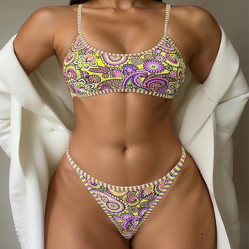 1011 new European and American suspender print sexy bikini fashion swimsuit women's beach hot spring swimsuit bikini