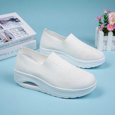 Женская обувь – Кроссовки