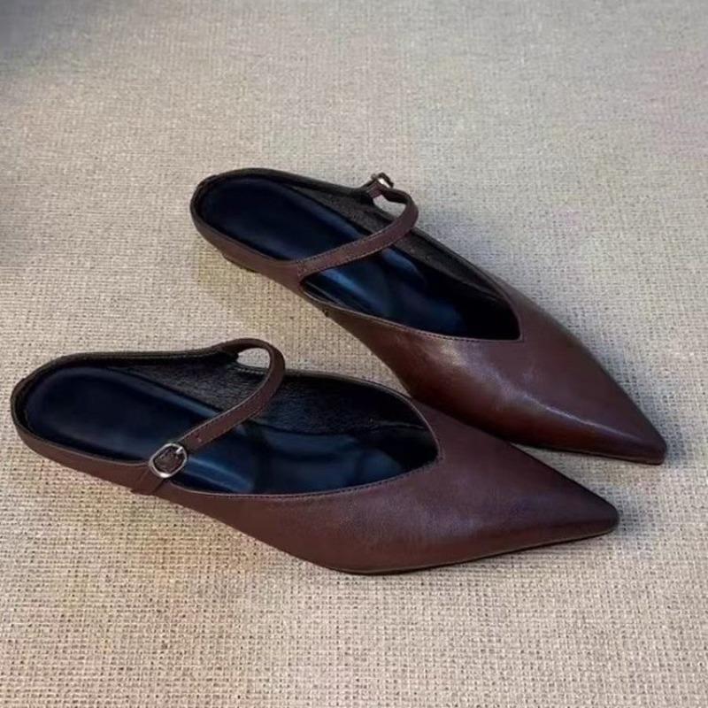 Fashion 2025 Summer New Closed Toe Women's Slippers Fashion Buckle Pointed Toe Low Heel Sandals Outdoor Casual Daily Dress Slippers