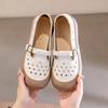 Полые летние кожаные вышитые женские туфли с круглым носком на плоской подошве с отверстиями, женские туфли, нескользящие удобные туфли для мамы, сандалии