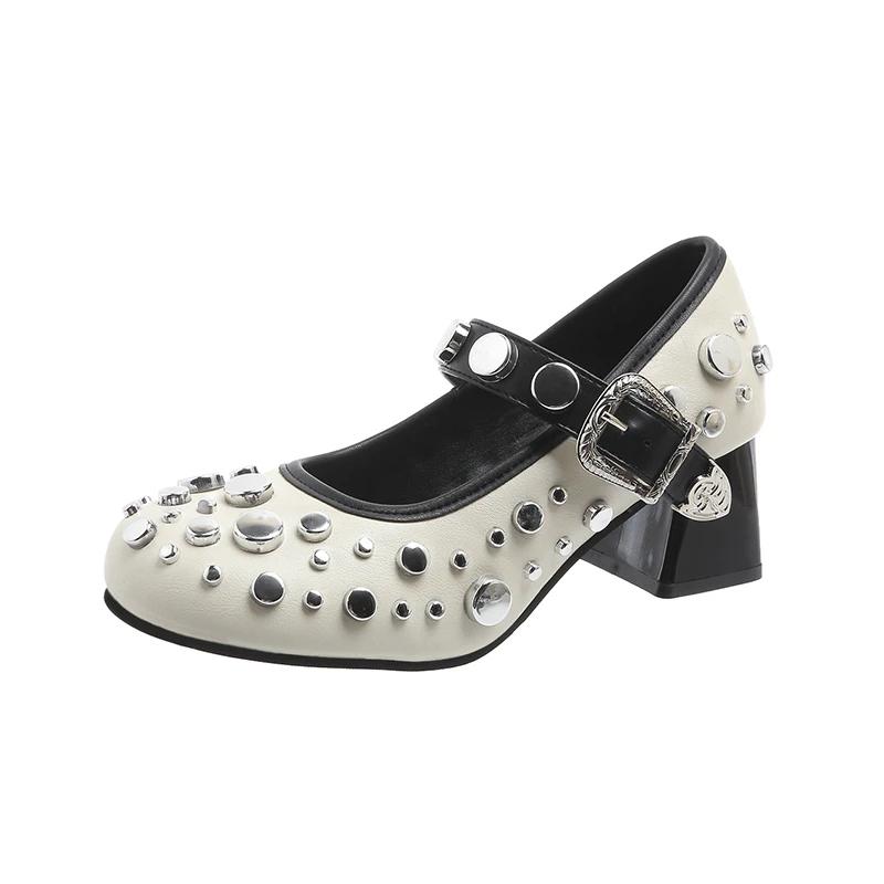 Туфли для женщин 2024 года, высококачественные женские туфли-лодочки с пряжкой, осенние туфли с круглым носком, металлические украшения, однотонные туфли на толстом каблуке