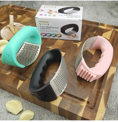 Пресс для чеснока из нержавеющей стали, измельчитель чеснока с овощечисткой и щеткой для чистки, дробилка для чеснока из нержавеющей стали для измельчения чеснока, кухонные принадлежности