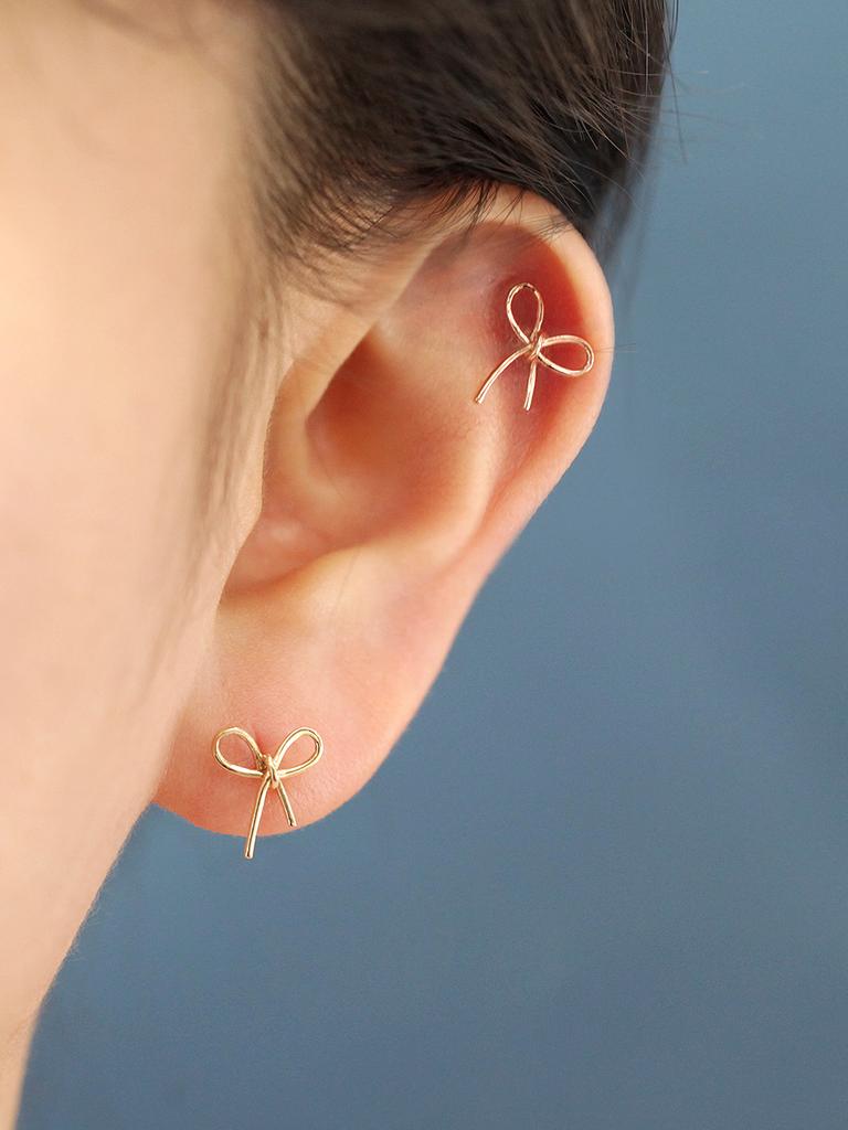 Минималпирсинг Серьги-гвоздики 14K Узел Лента