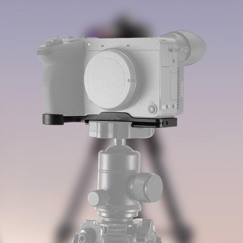 Нижняя пластина-основание для камеры FX2 с резьбами 1/4"-20 и 3/8"-16 для крепления аксессуаров и защиты