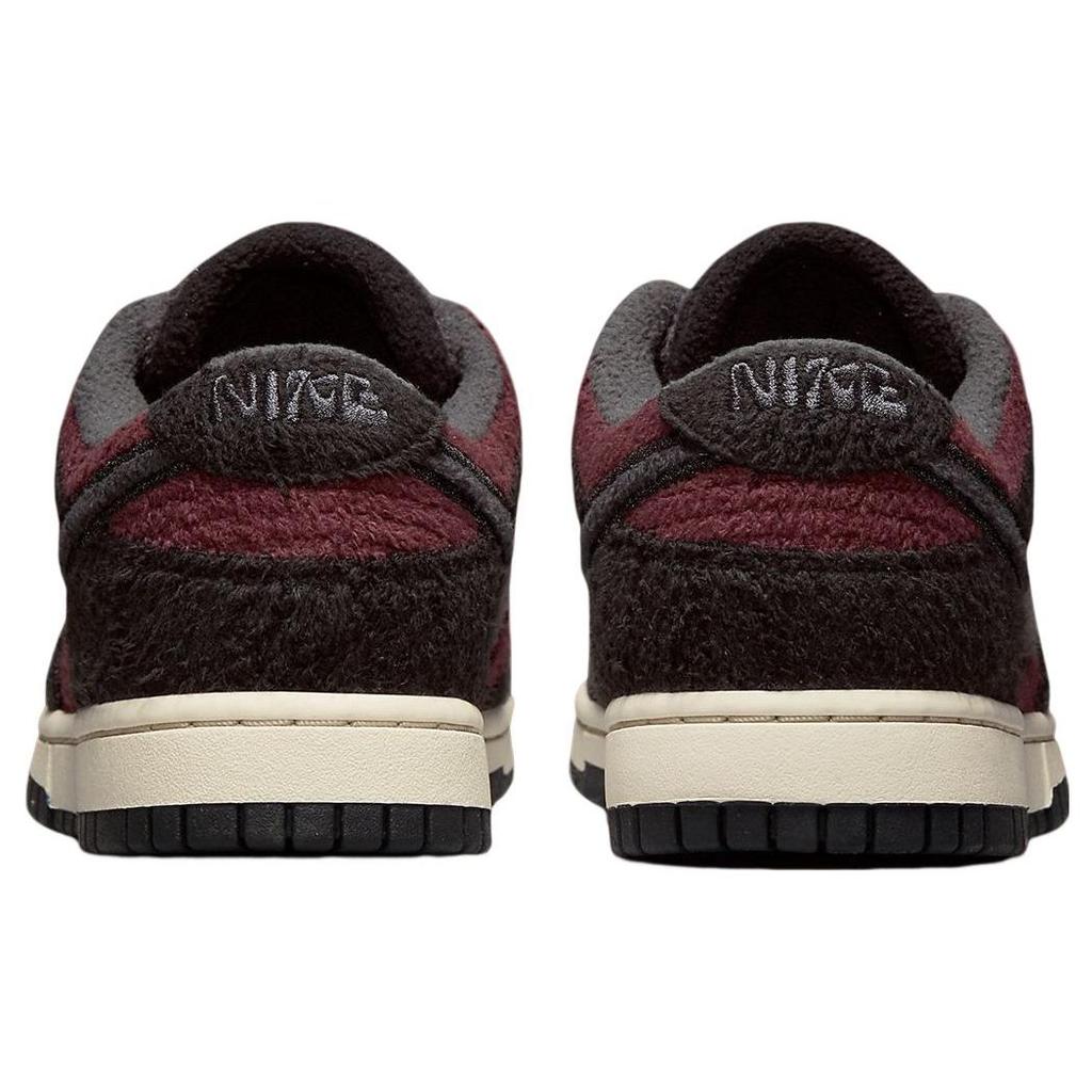 Nike Dunk Low SE Fleece - Burgundy Crush Женские кроссовки красный черный белый DQ7579-600