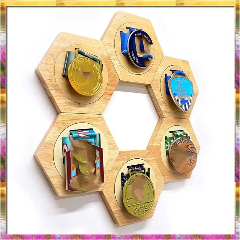 Aug. Simple Wooden Medal Rack 8PCS Hexagonal Wall Mount Decoration For Bedroom Living Room Storage