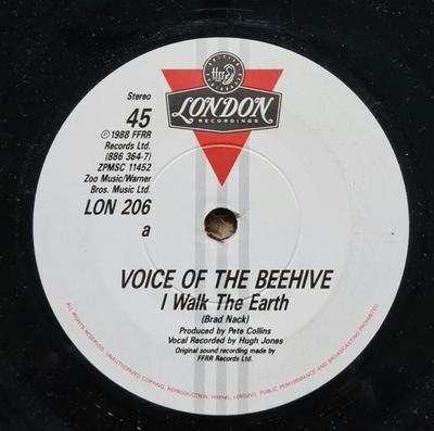Пластинка 7 дюймов VOICE OF THE BEEHIVE I Walk The Earth LON206 London Records 1988 Великобритания Рок Б/у