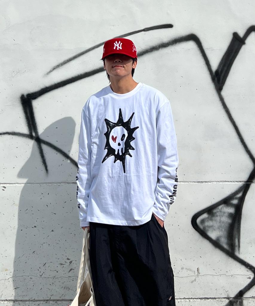 AMOU Heart Skull Long Sleeve White