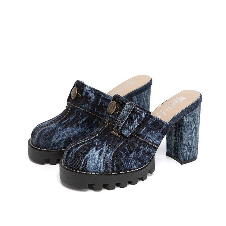 Европа, Америка 2025 джинсовая стирка водяная сумка голова высокий каблук крутые шлепанцы женская обувь 2025 новые шлепанцы на толстом каблуке