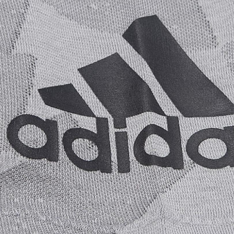 adidas Футболка мужская из серии On The Move, мягкая, с круглым вырезом и коротким рукавом, серая, BQ0727