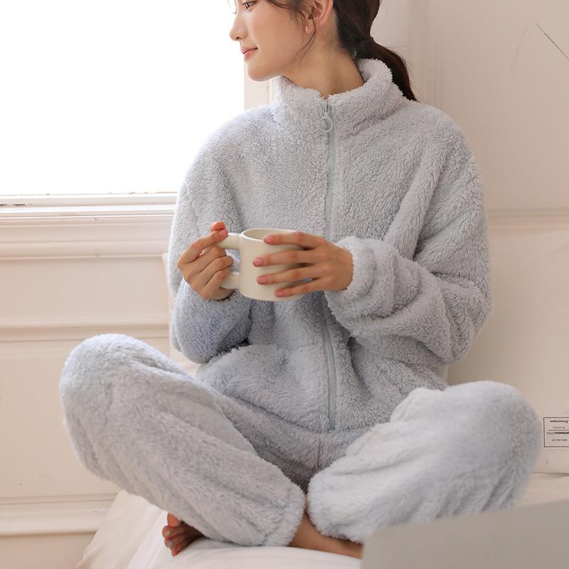 Winter Coral Velvet Women's Pajamas Set Thickened Flannel Long-sleeved Turtleneck Trousers Pajama Set Loose Flannel Home Clothes