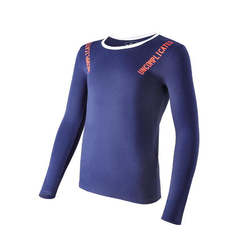 Легкий мужской хлопковый топ с круглым вырезом — удобное, дышащее, однотонное базовое нижнее белье на осень.