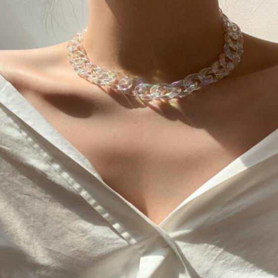 Stylish Ladies Necklace Exquisite Resin Clear