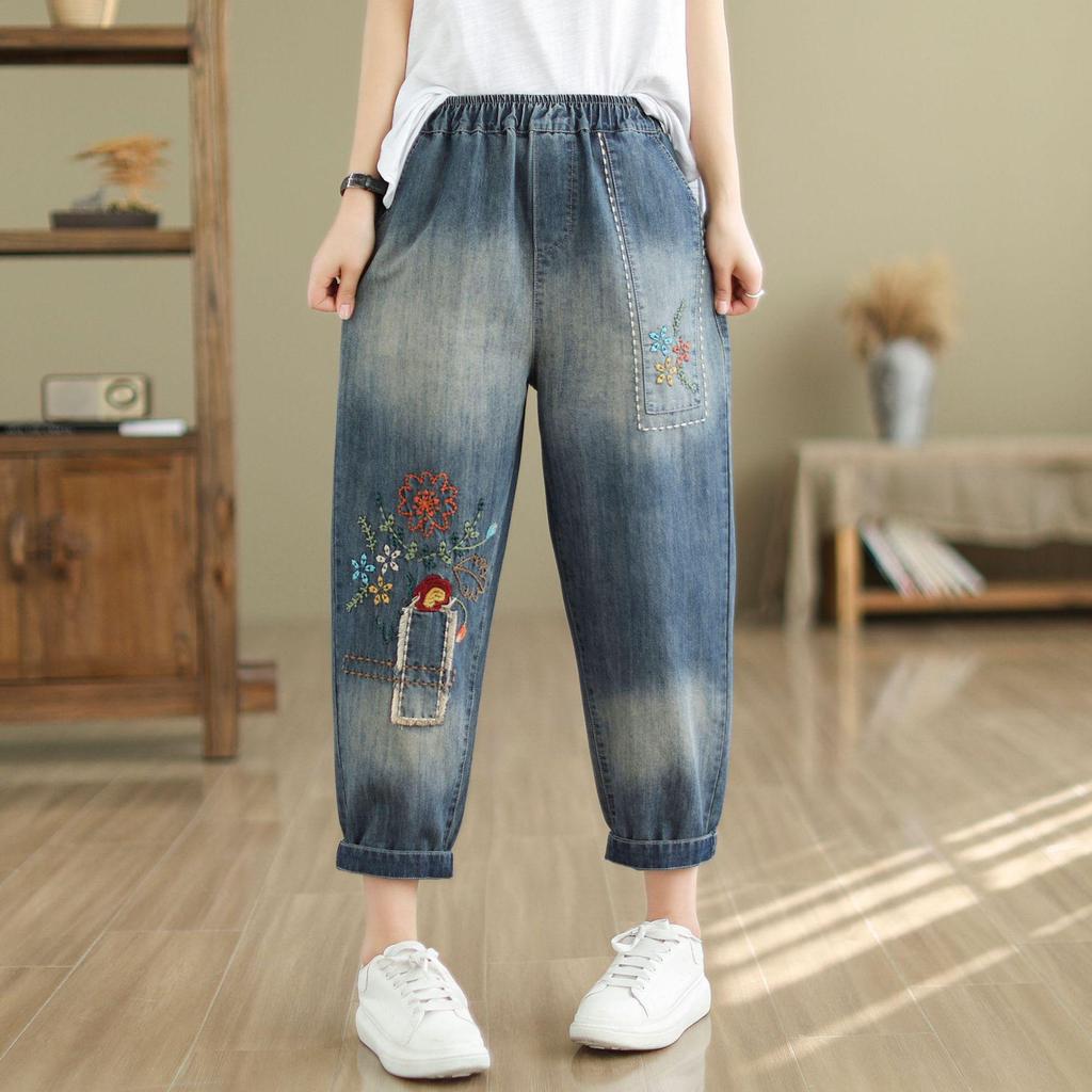 Women's Embroidered Kitten Harem Pants - Casual Loose Eight-Point Plus Size Jeans for Spring/Summer