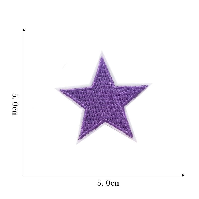 Вышитая нашивка на одежду в виде пятиконечной звезды