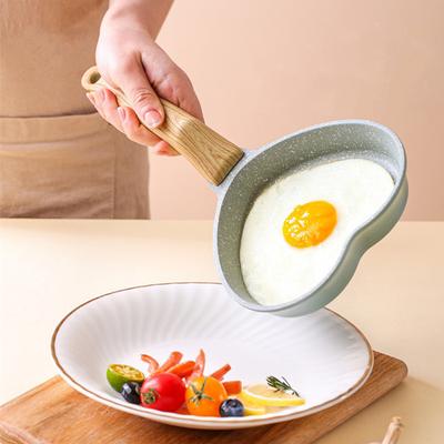 Креативная сковорода в форме сердца с деревянной ручкой, прочная антипригарная сковорода для омлета, блинов, кастрюля для готовки, кухонная утварь, аксессуары