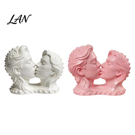 Stable Integrated Base Statue 3D Printed Couple Kissing Head Sculpture, White Modern Art High-end Soft Decoration Display for Living Room Bedroom,