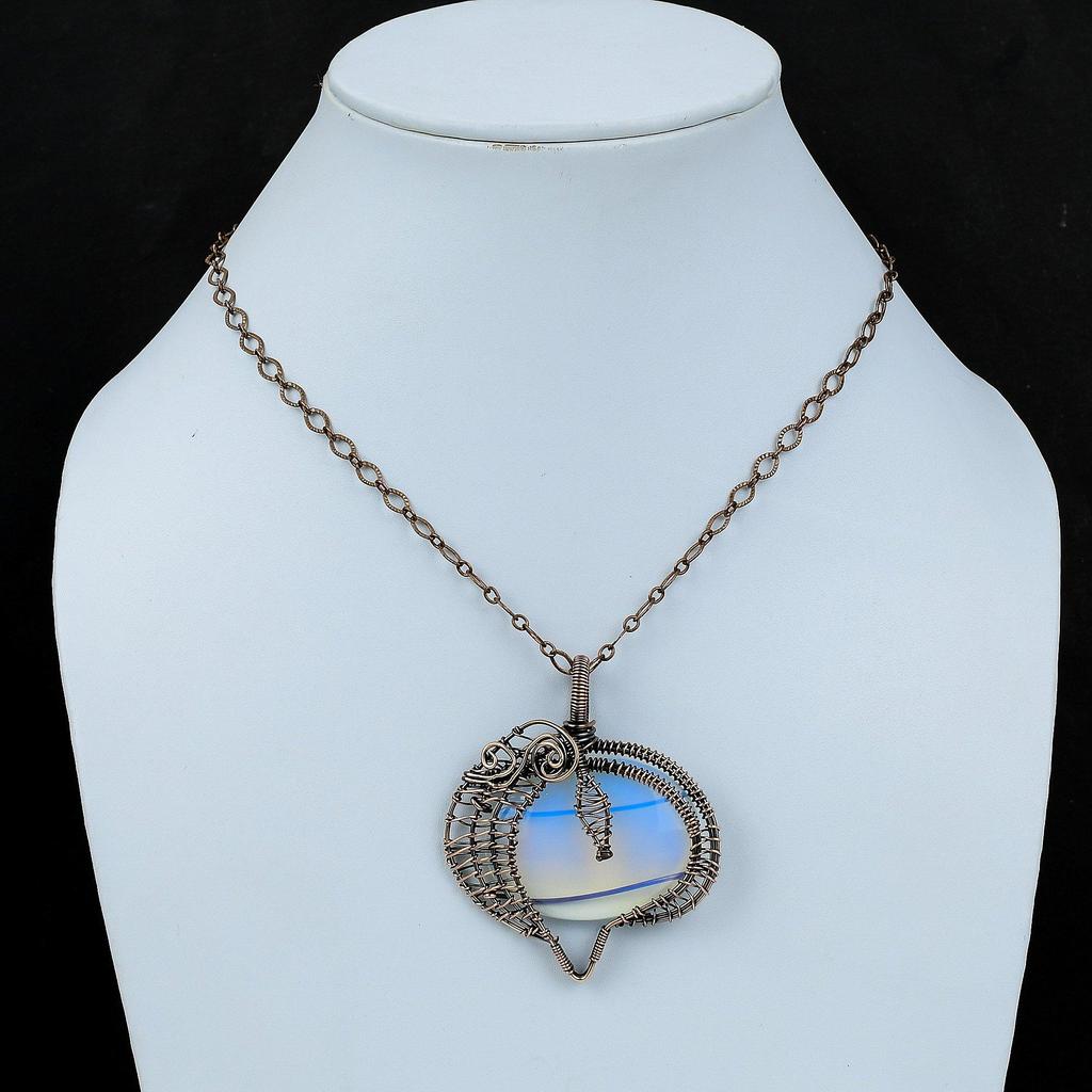 Подвеска из молочного опала, обернутая медной проволокой, ручная работа, ювелирные изделия из молочного опала, уникальный кулон из драгоценных камней, обернутая медной проволокой, ювелирная подвеска для подарка